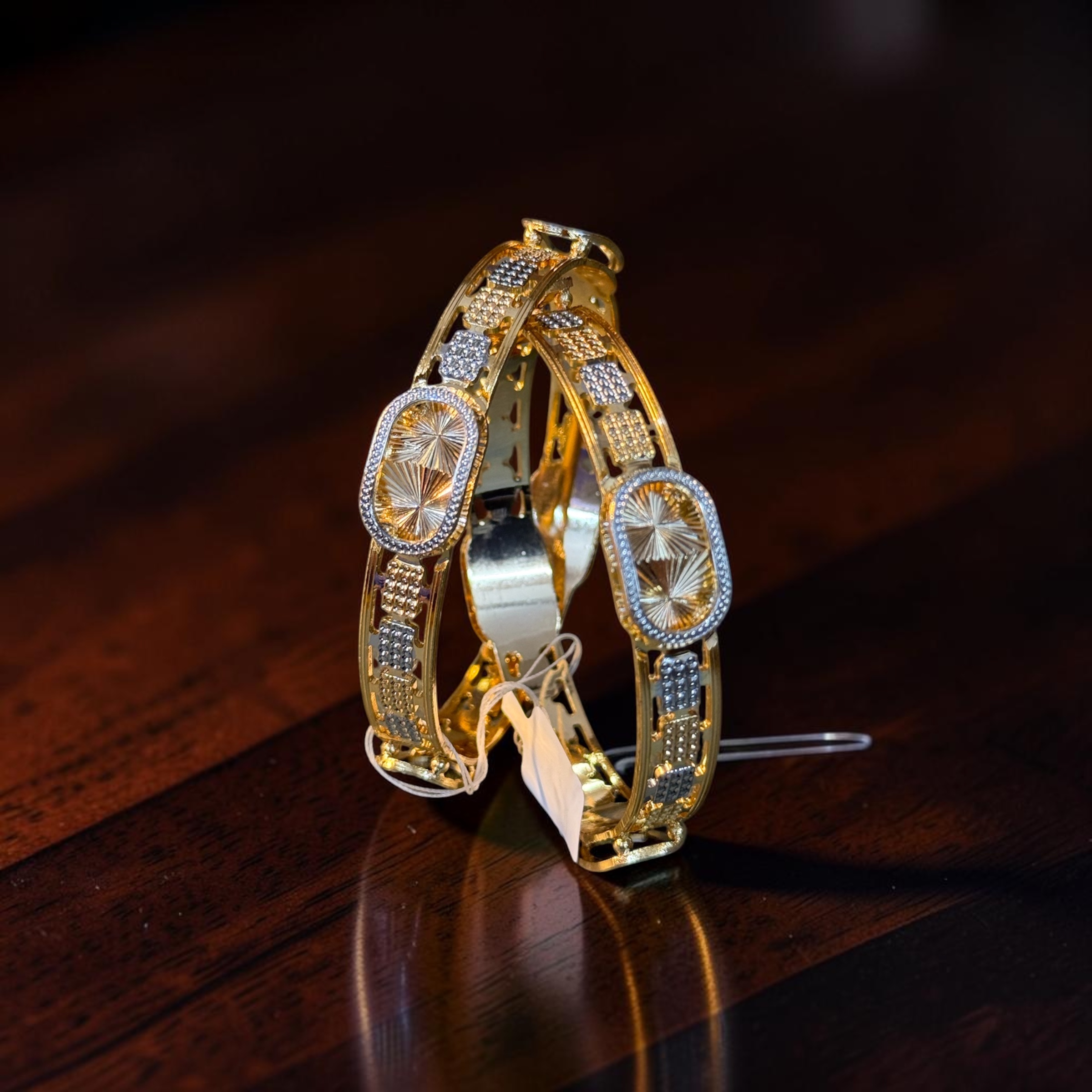Gold Look Bangles highlight