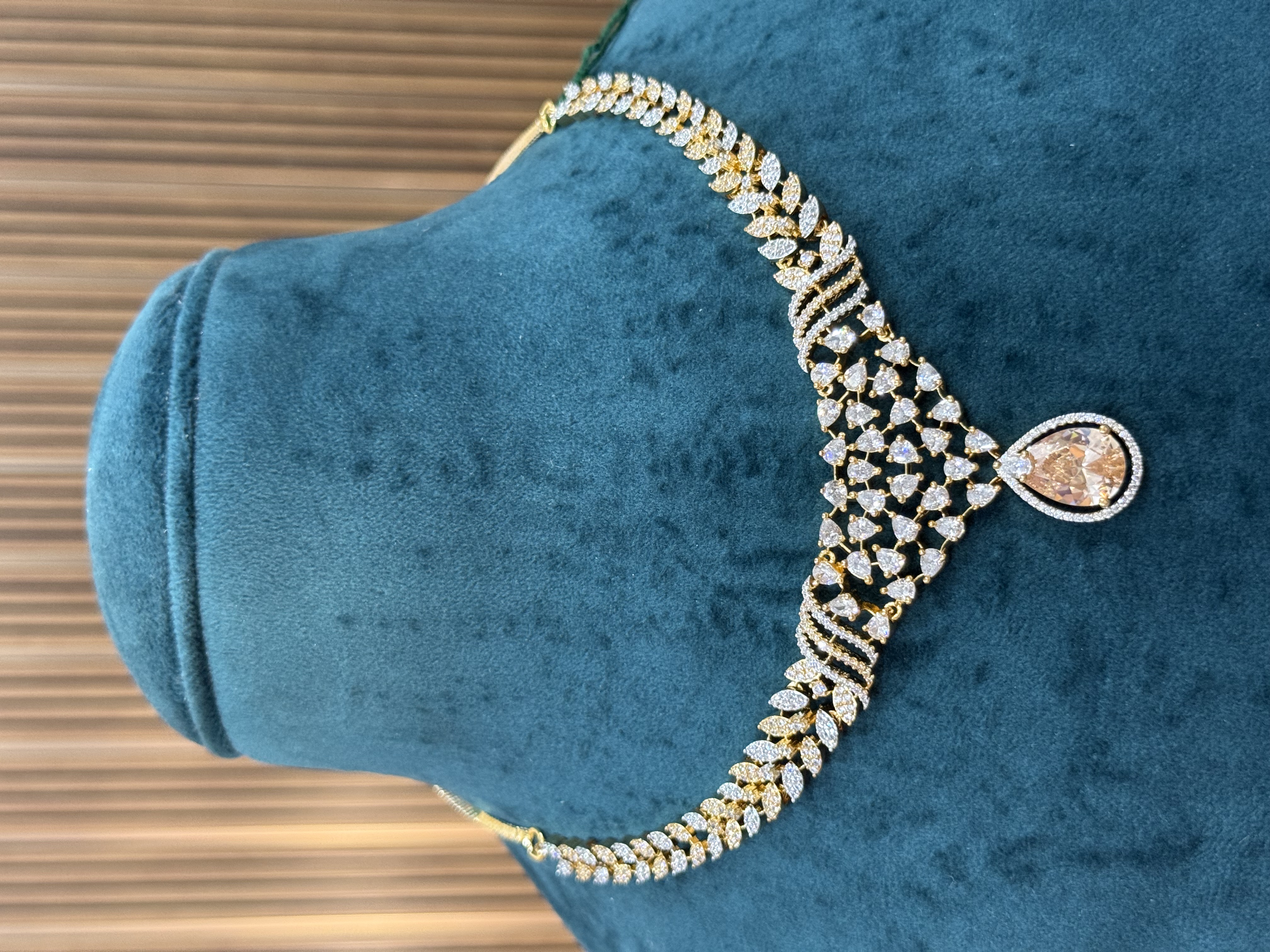 Peach teardrop AD necklace AN1036